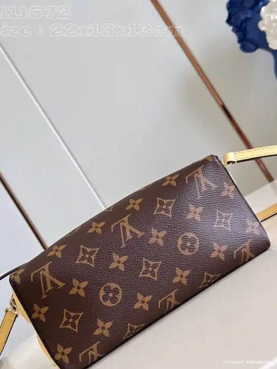 Official oldcobbler Bloom Pouch-22.5*13*13CM LOUIS VUITTON 0616